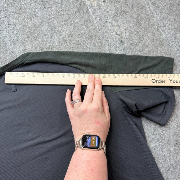 Lululemon T-Shirt Men L Green Gray Colorblock Crew Neck Stretch Short Sleeve - Picture 11 of 12